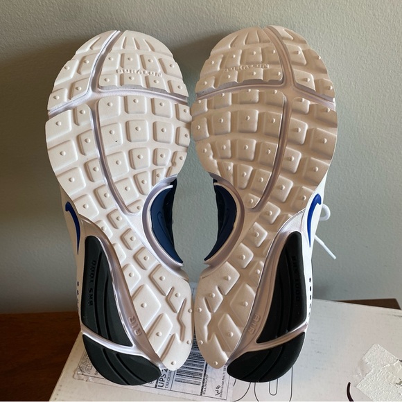 Nike Presto Blue and White NIB Size 8 - Picture 5 of 7